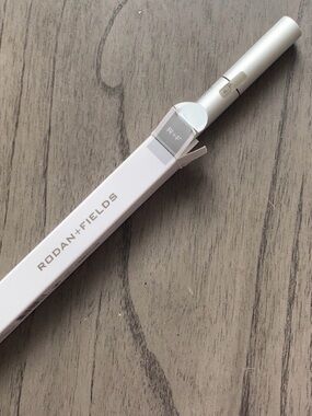 Rodan + Fields White Lash Boost Tube with Silver Text new sealed 5ml full size